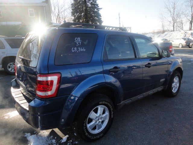 2008 Ford Escape 4dr Sdn XLS