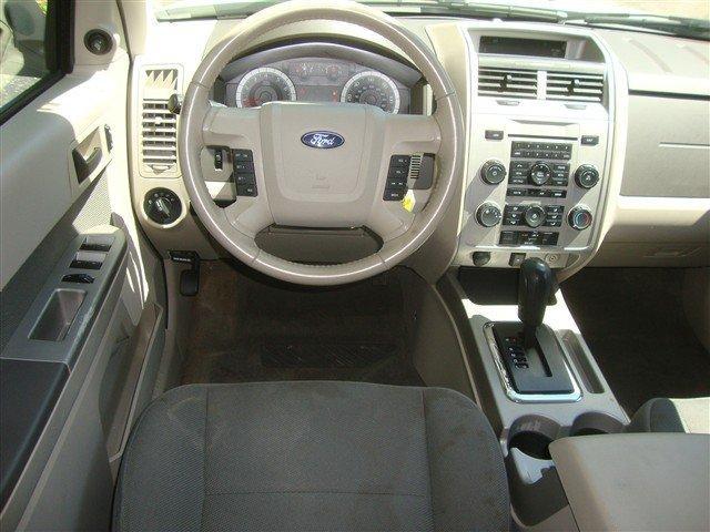 2009 Ford Escape ESi