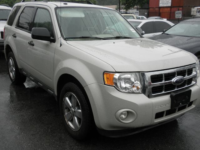 2009 Ford Escape 2dr Roadster Limited