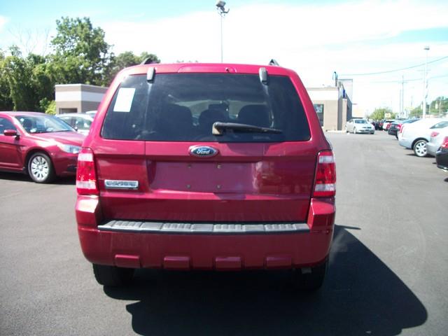 2009 Ford Escape ESi