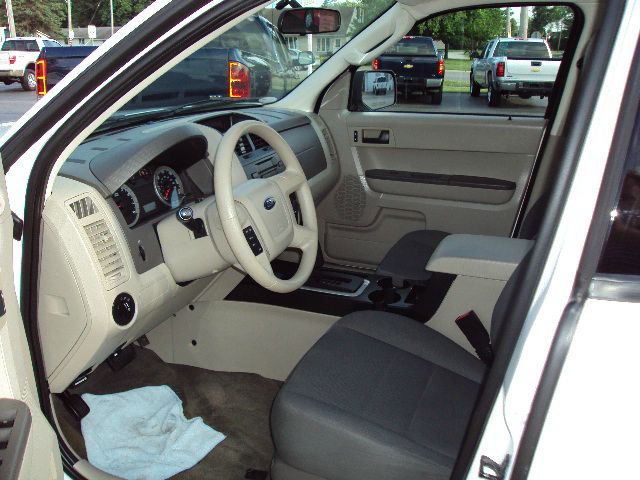 2009 Ford Escape Ram 3500 Diesel 2-WD