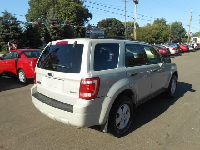 2009 Ford Escape ESi