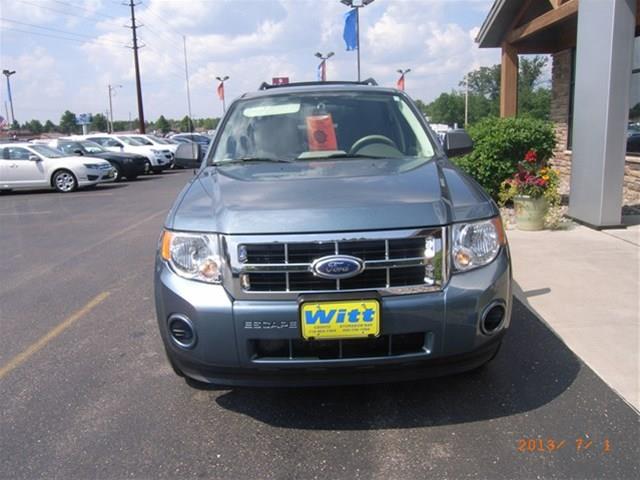 2010 Ford Escape XLS