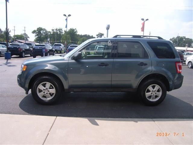 2010 Ford Escape XLS