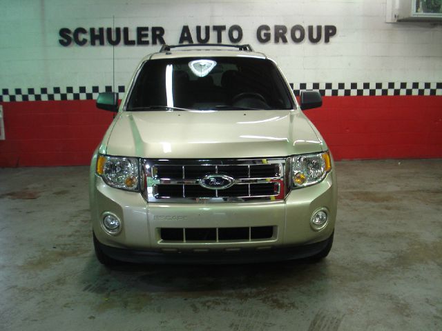 2010 Ford Escape 31 FOOT