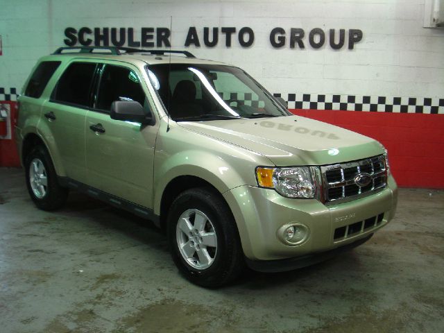 2010 Ford Escape 31 FOOT