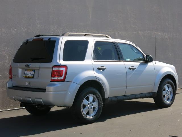 2010 Ford Escape ESi