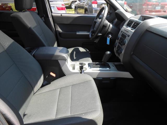 2010 Ford Escape ESi