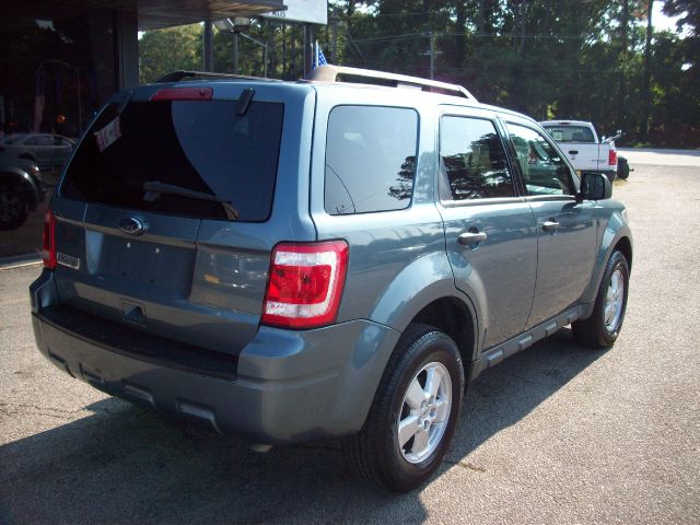 2010 Ford Escape 31 FOOT