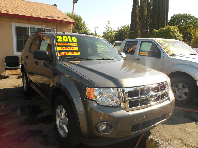 2010 Ford Escape 31 FOOT