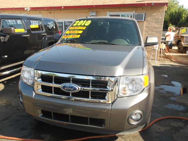 2010 Ford Escape 31 FOOT