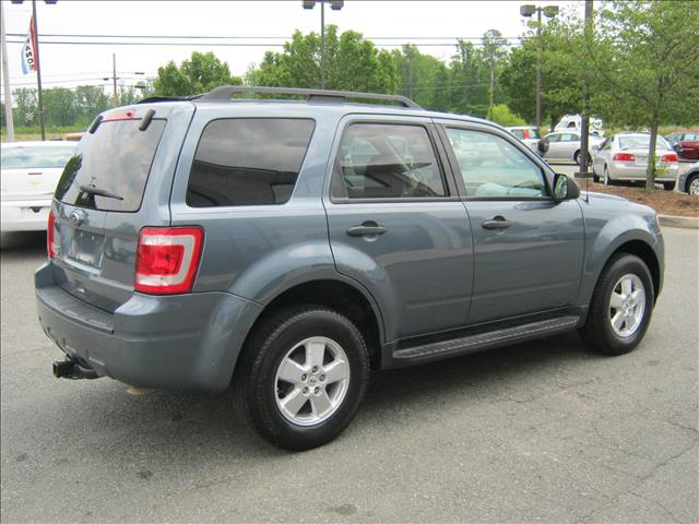 2010 Ford Escape ESi