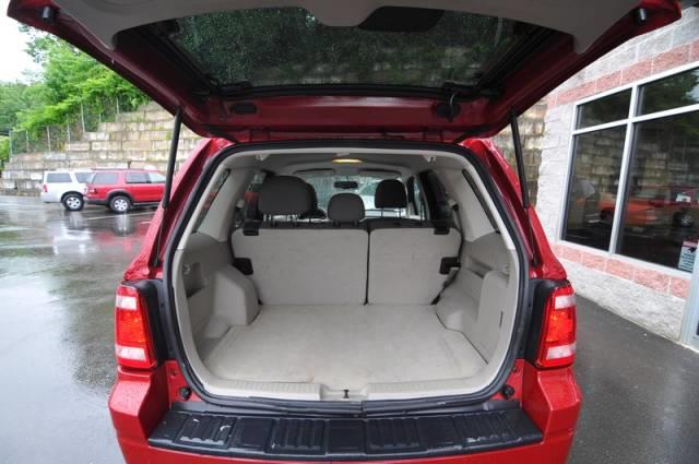 2010 Ford Escape XLS