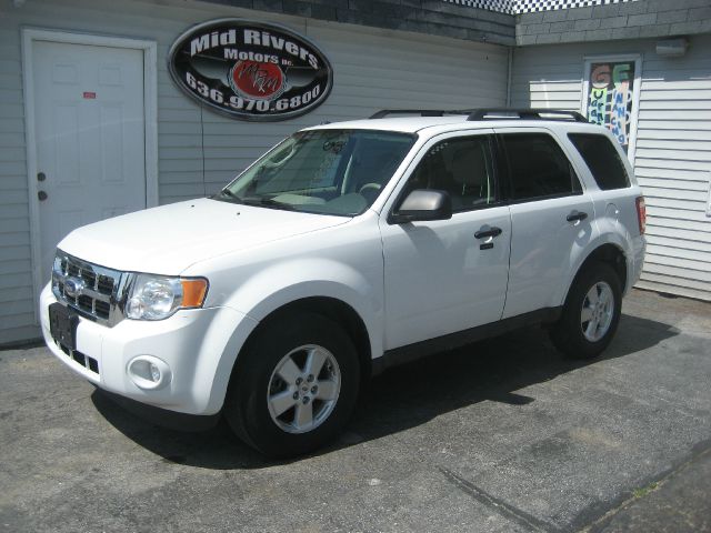 2010 Ford Escape 31 FOOT