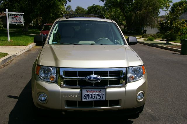 2010 Ford Escape 31 FOOT