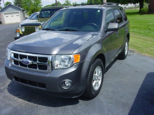 2010 Ford Escape 31 FOOT