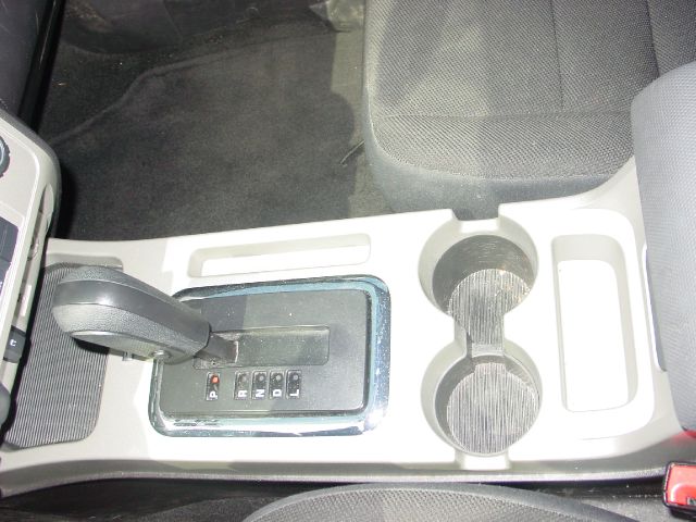 2010 Ford Escape 31 FOOT