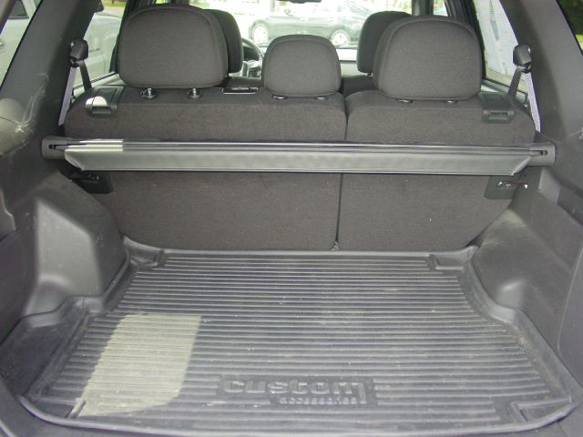 2010 Ford Escape 31 FOOT