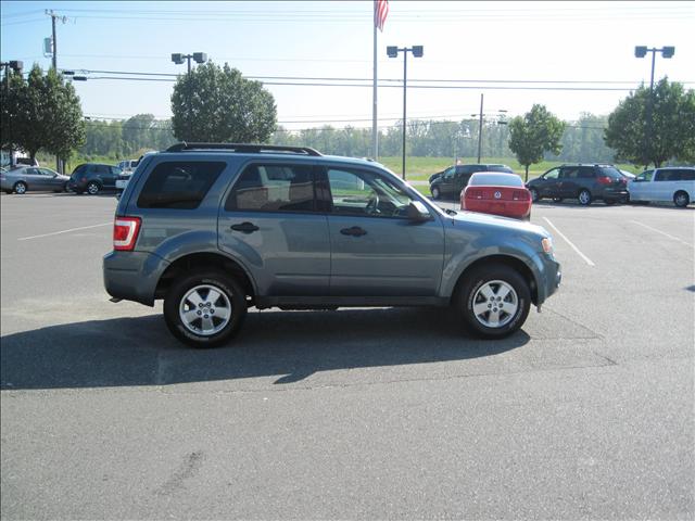 2010 Ford Escape ESi