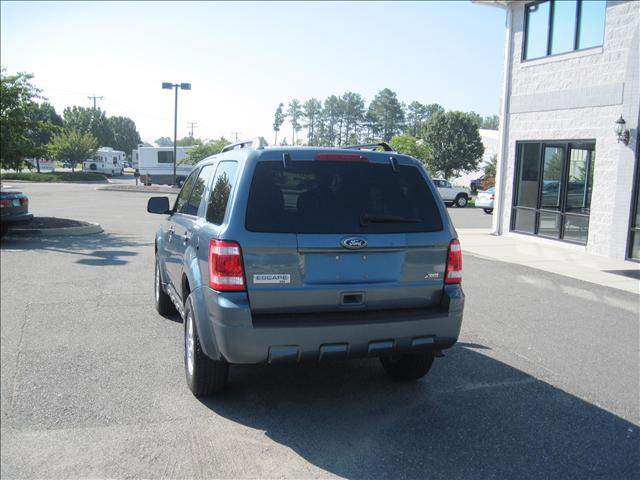 2010 Ford Escape ESi