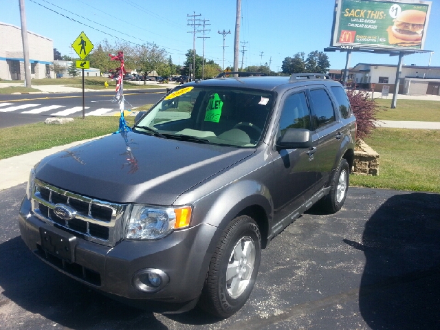 2010 Ford Escape 31 FOOT