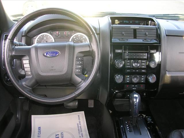 2010 Ford Escape Automatic 4X4 Leather/sunroof