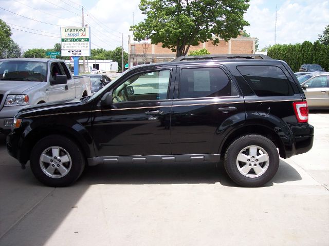 2010 Ford Escape 31 FOOT