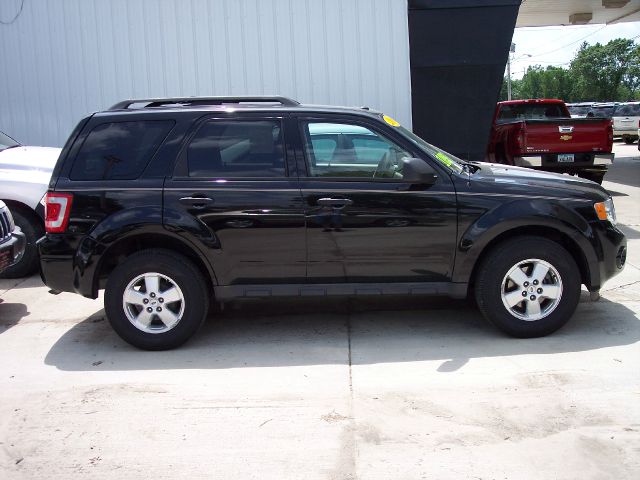 2010 Ford Escape 31 FOOT