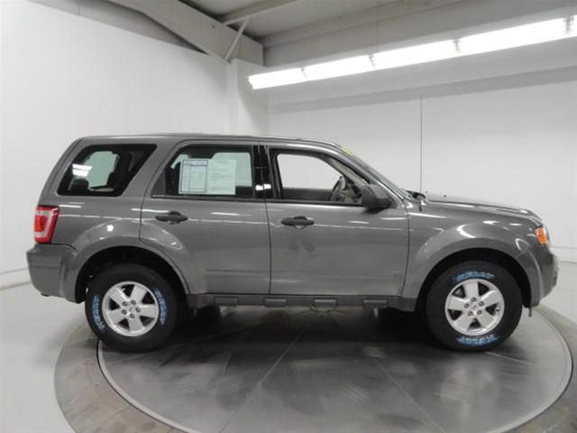 2010 Ford Escape XLS