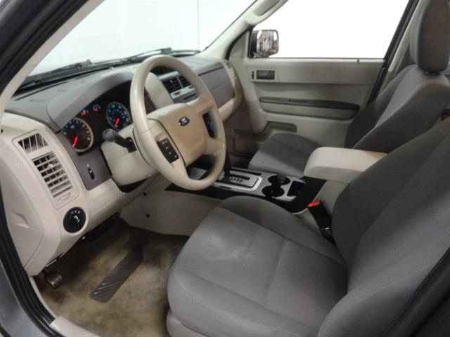 2010 Ford Escape XLS