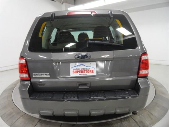 2010 Ford Escape XLS