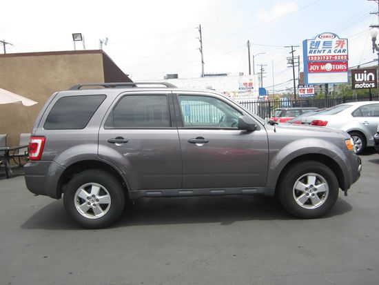 2010 Ford Escape 31 FOOT