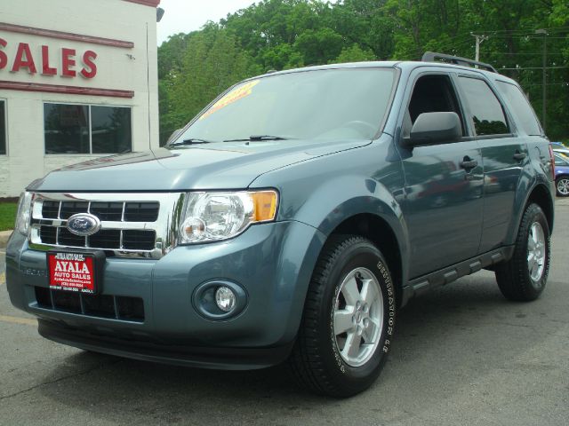 2010 Ford Escape 31 FOOT