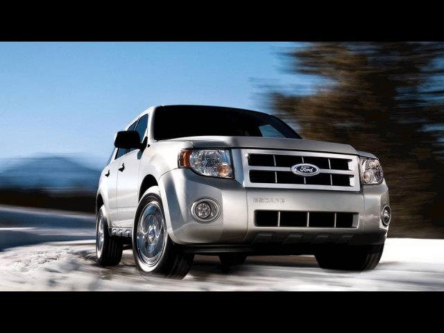 2010 Ford Escape 2LT 4x4 Truck