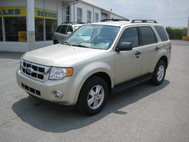 2011 Ford Escape 31 FOOT