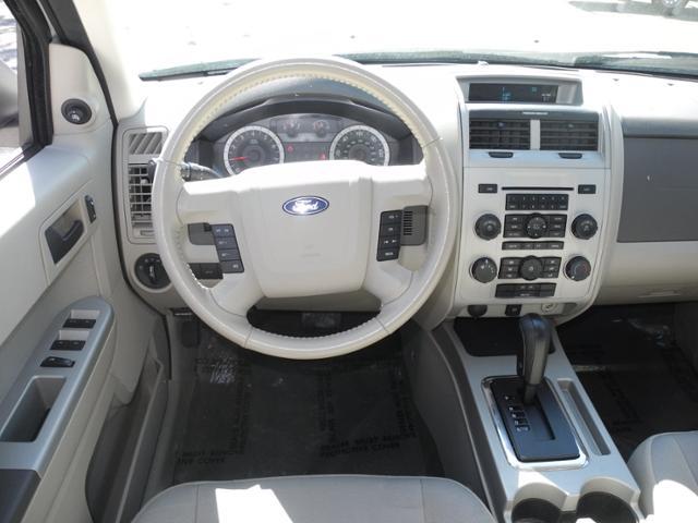 2011 Ford Escape ESi