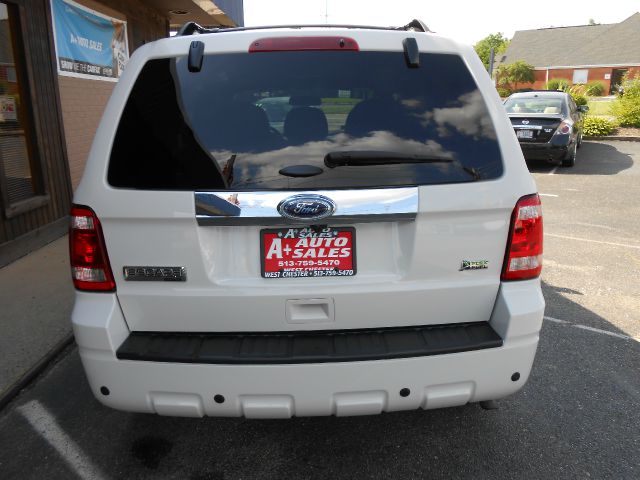 2011 Ford Escape SLT 25