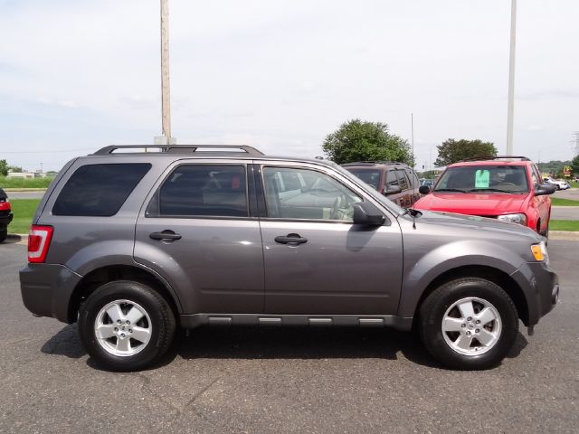 2011 Ford Escape 31 FOOT