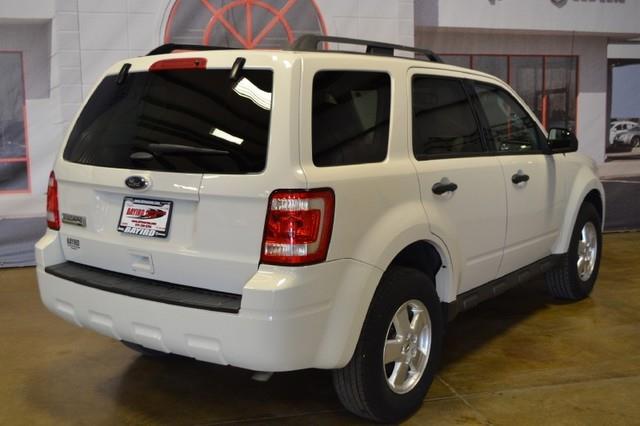 2011 Ford Escape ESi