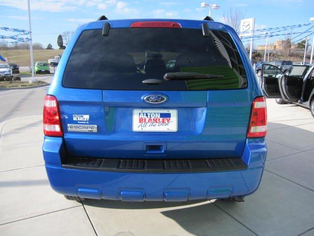 2011 Ford Escape ESi