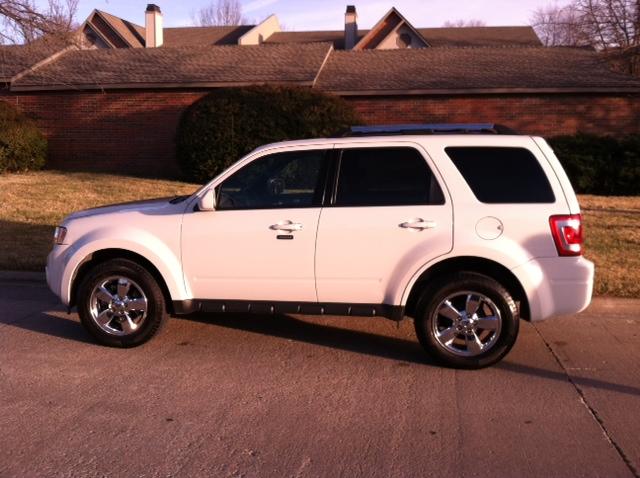 2011 Ford Escape SLT 25