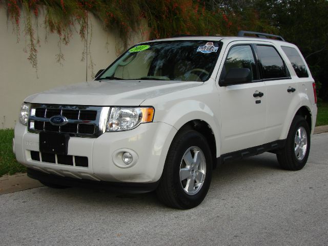 2011 Ford Escape 31 FOOT