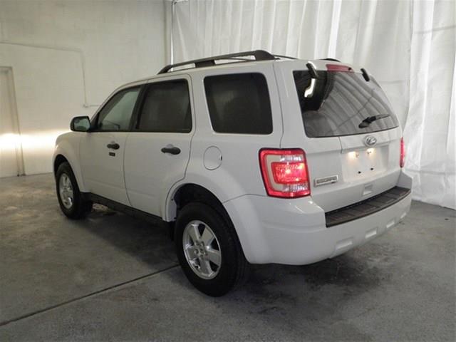 2011 Ford Escape ESi