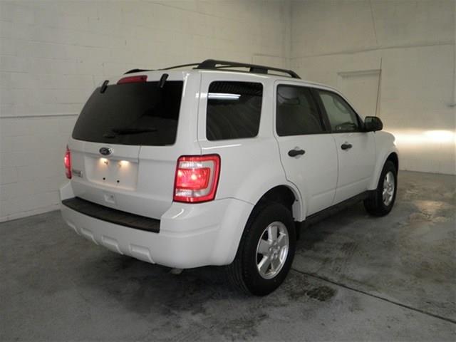 2011 Ford Escape ESi