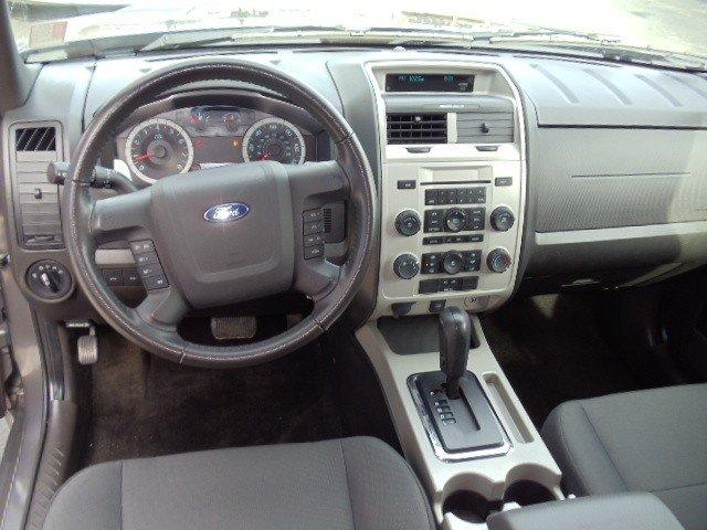 2011 Ford Escape ESi