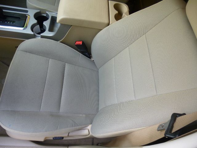 2011 Ford Escape 31 FOOT