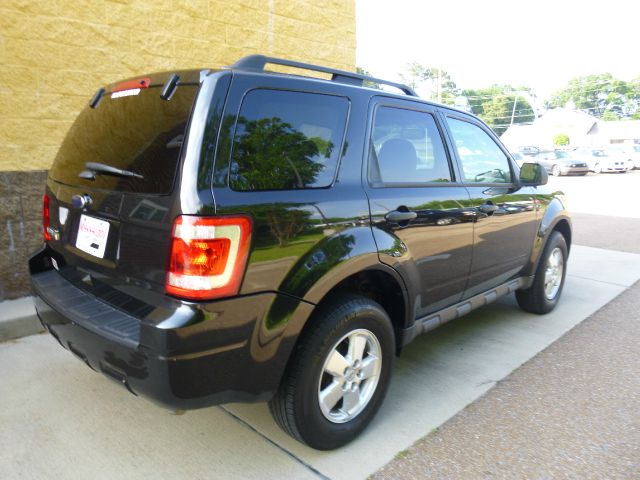 2011 Ford Escape 31 FOOT