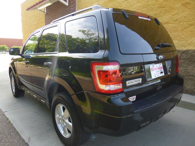 2011 Ford Escape 31 FOOT