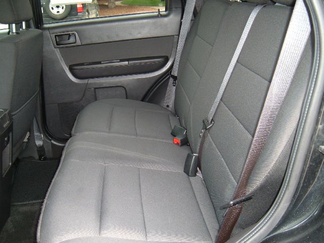 2011 Ford Escape ESi