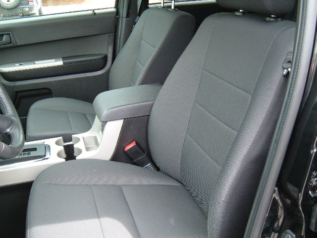 2011 Ford Escape ESi